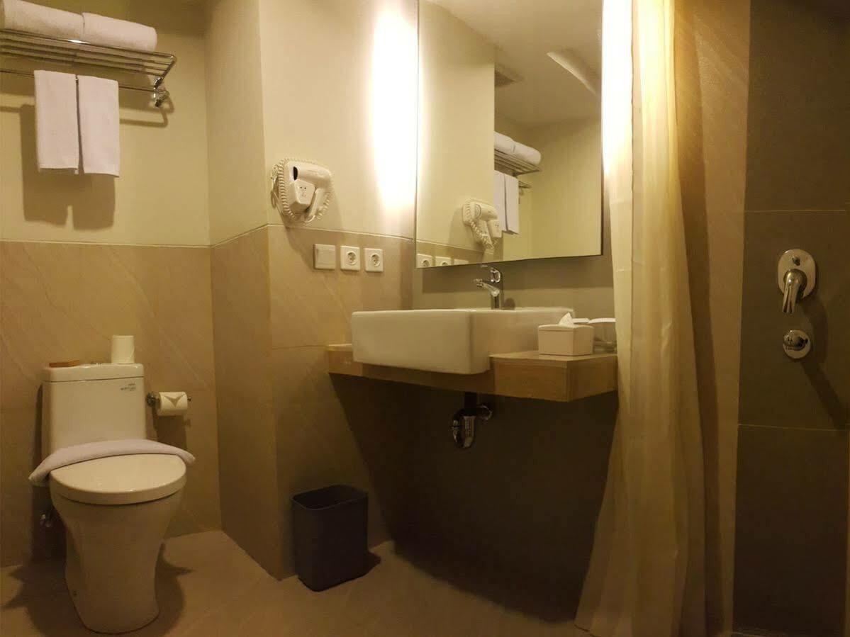Hotel Swiss-Belcourt Bogor Exterior foto